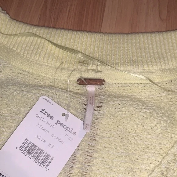 Free People | Lemon V Neck Knit Sweater Size XS - Picture 7 of 10